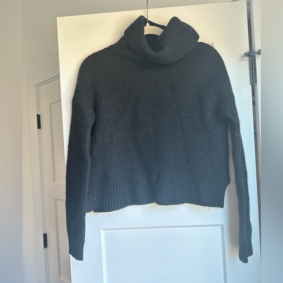 360 Cashmere Turtleneck Sweater - Picture 1 of 4